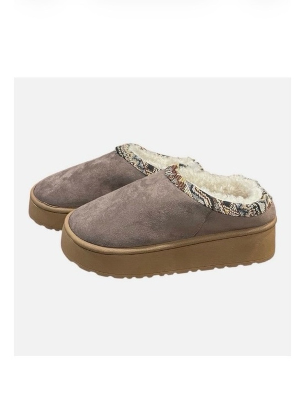 White Mountain nwt size small 5 - 6 Taupe Platform Faux Suede Mules